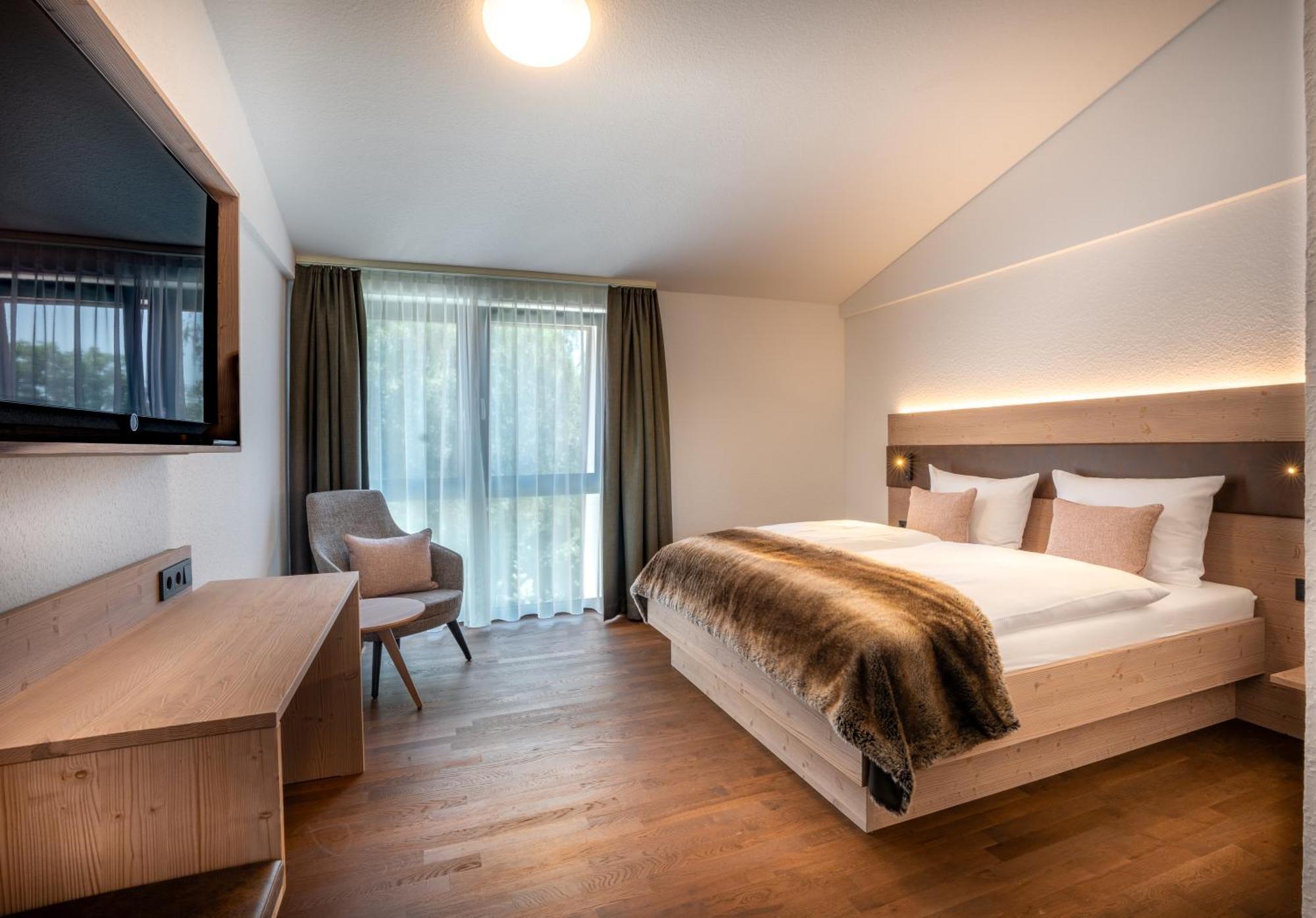 Landhotel Gruener Wald Neuhausen  Ngoại thất bức ảnh
